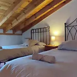 Donde Elvira Сasa de vacaciones Valderroman